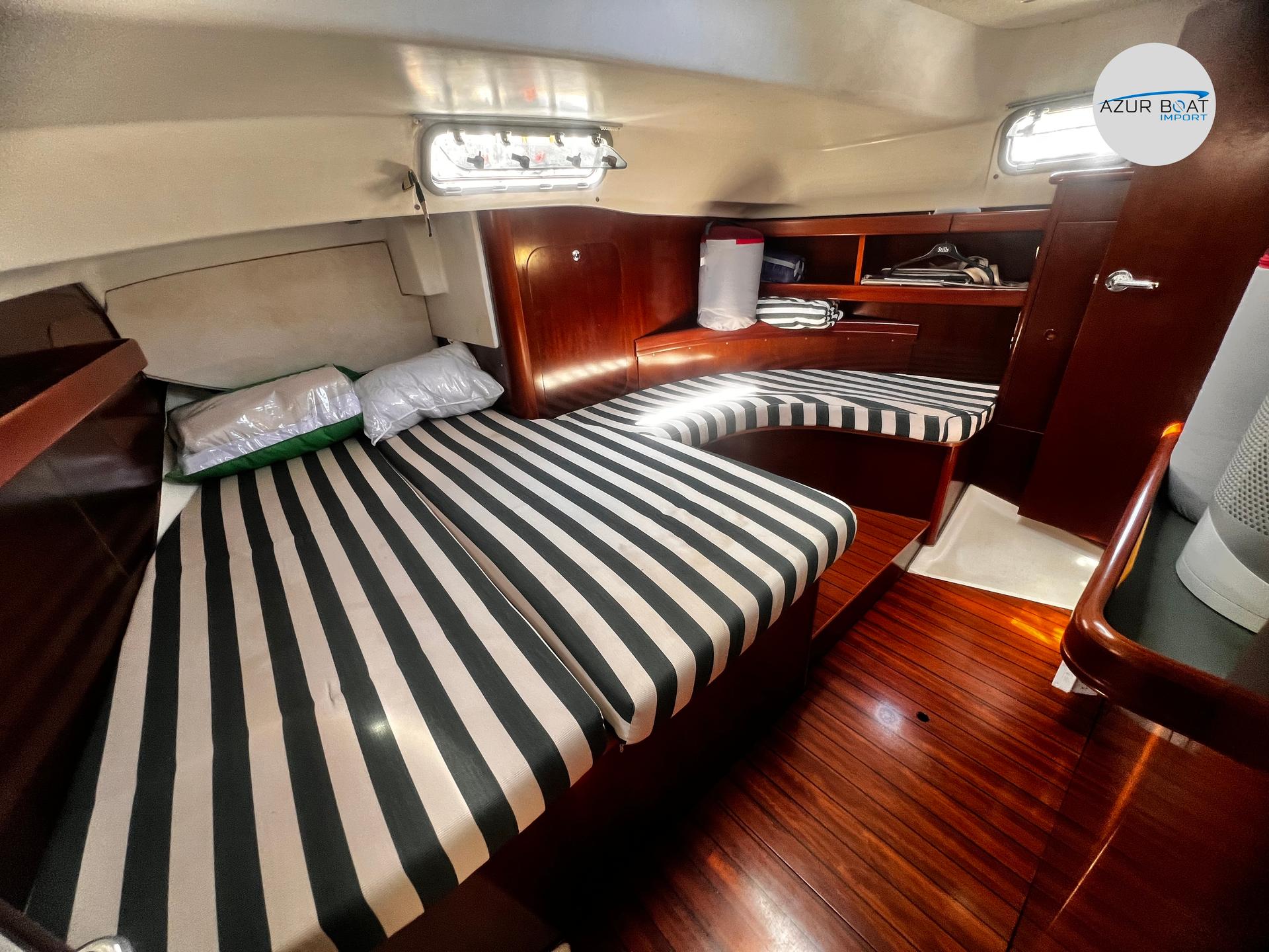 slider 33 Beneteau Oceanis 36 CC